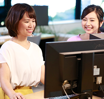 受講をレクチャーしている様子