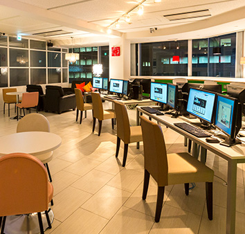 デジタルハリウッドSTUDIO名古屋の内観